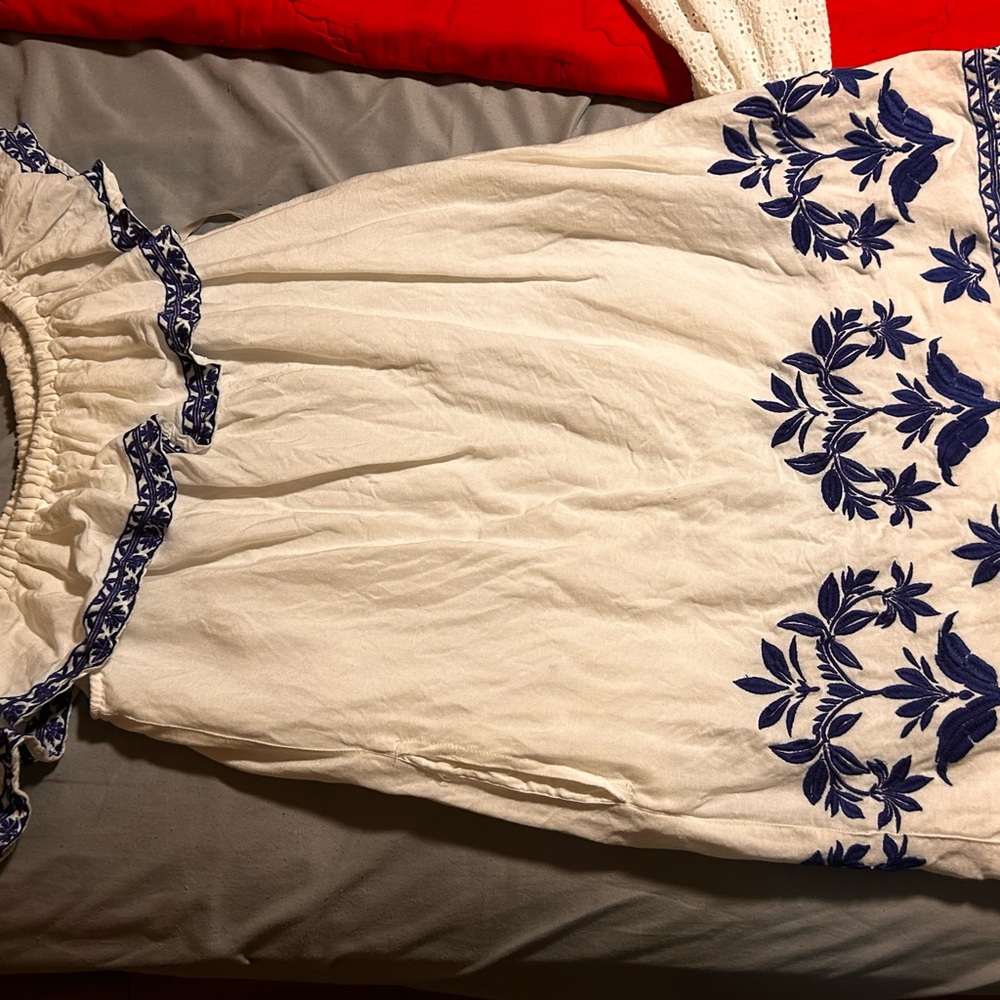 Tommy Bahama White Garment